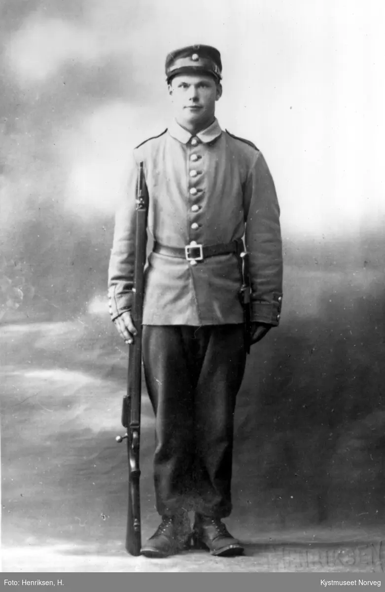 Alf Borgan i uniform