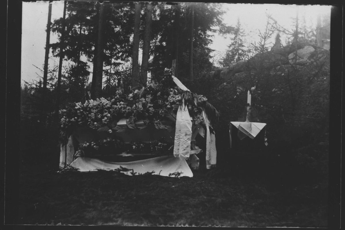 Begravelsen til Anna Andressen. f.1880  d.1913.