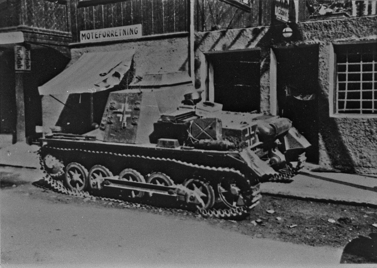 Tysk pansret kommandopost. Kleines Panzerbefehlswagen på tysk.