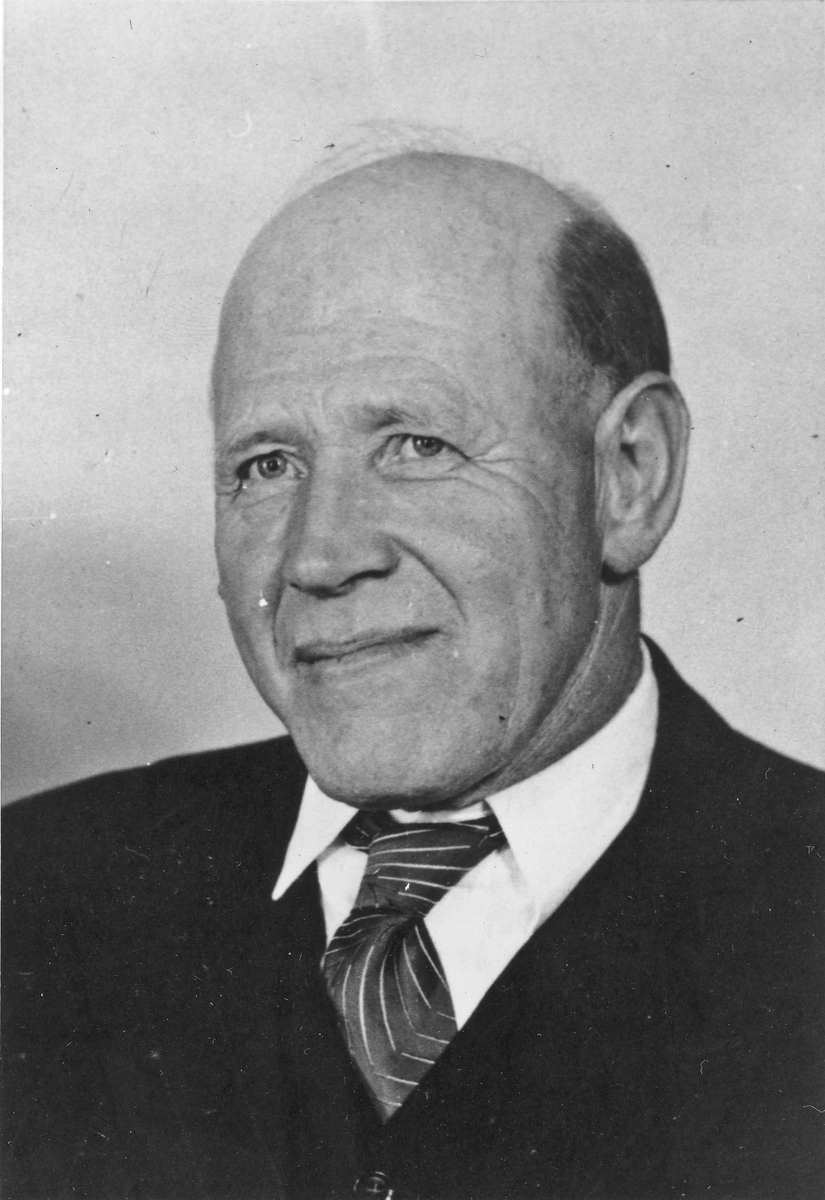 Gunnar Aarnæs. Formann i Feiring Arbeiderparti 1951.