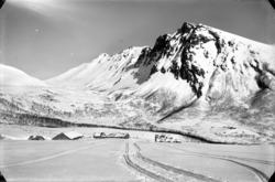 Skareseter og Daugstad trolltindene. .(NB: Bilde brukes kun 