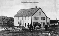 Opstads Handeslsted på Otrøya, Midsund Romsdal. 1897.