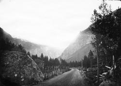 Sør for Monge. Bildet må være tatt et godt stykke sør for hu