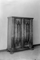 Skap for Karl Røvde Møbelforretning