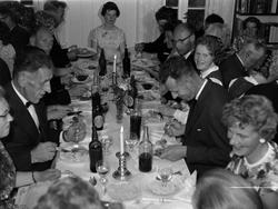 UKJENT BRYLLUPSMIDDAG, UKJENT FAMILIE.