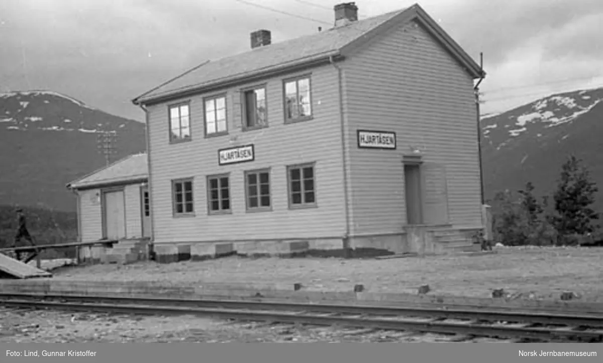 Nordlandsbaneanlegget : Hjartåsen stasjonsbygning