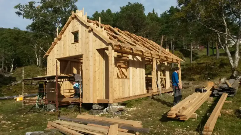 Naust under oppføring